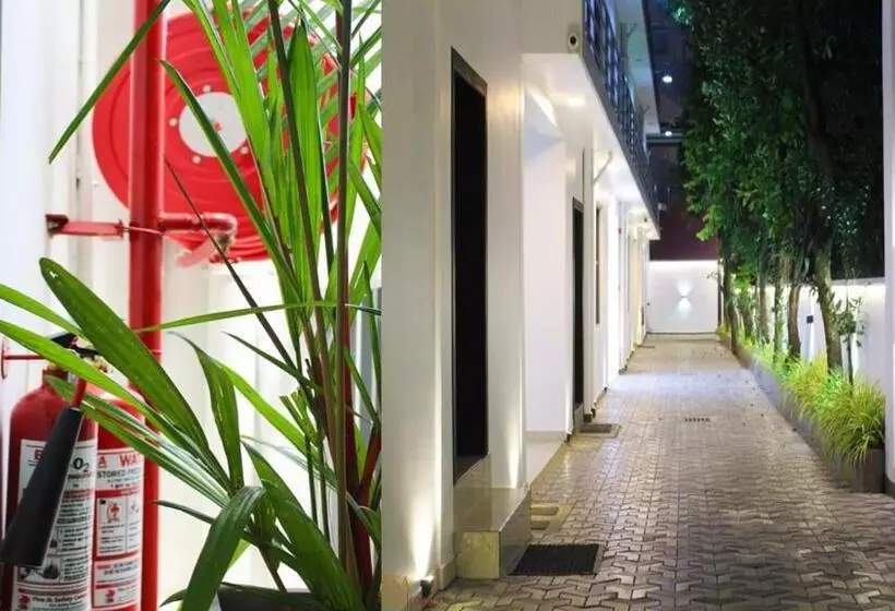 Viveka Hotel Colombo