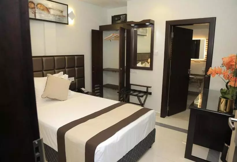 Viveka Hotel Colombo