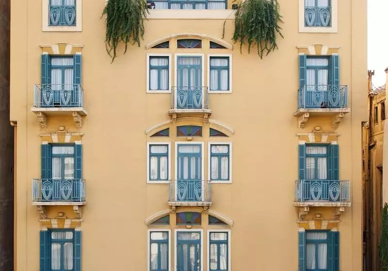 هتل Albergo