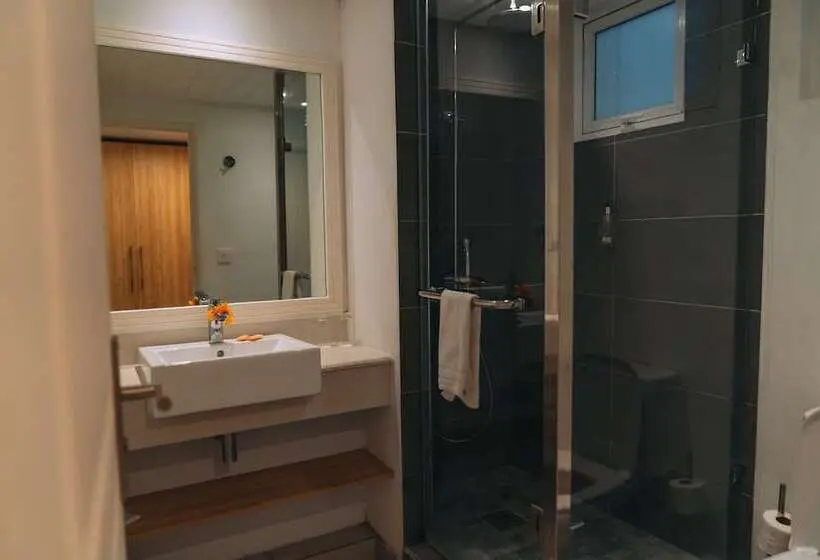 هتل Casuarina Resort And Spa