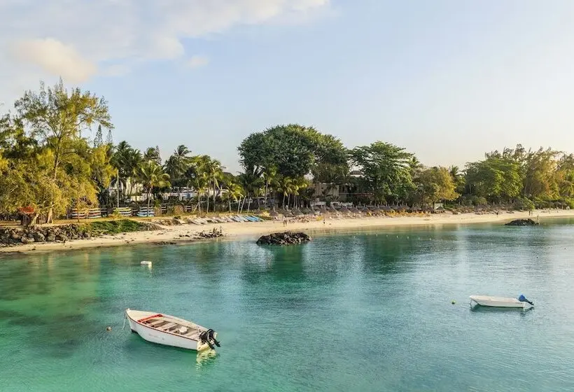 هتل Casuarina Resort And Spa