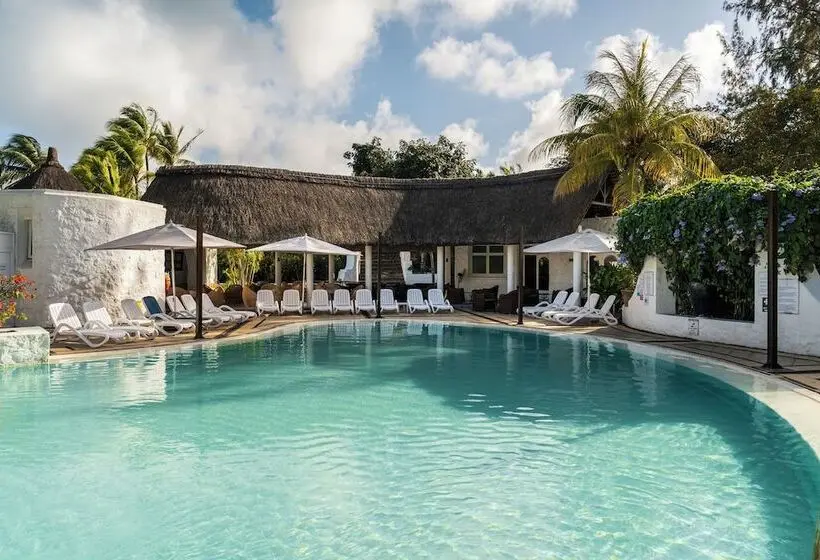 هتل Casuarina Resort And Spa