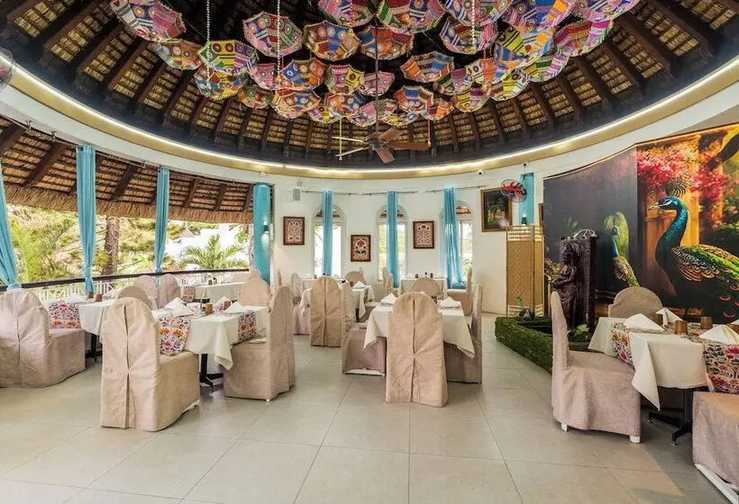 هتل Casuarina Resort And Spa