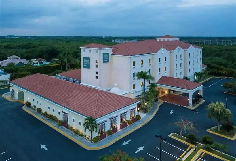 ホテル Four Points By Sheraton Santo Domingo