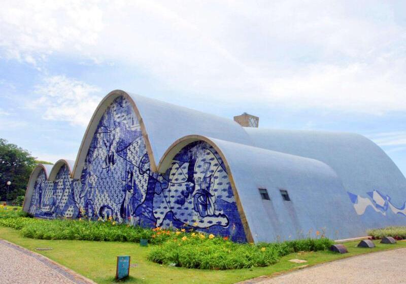 Отель Ibis Belo Horizonte Liberdade