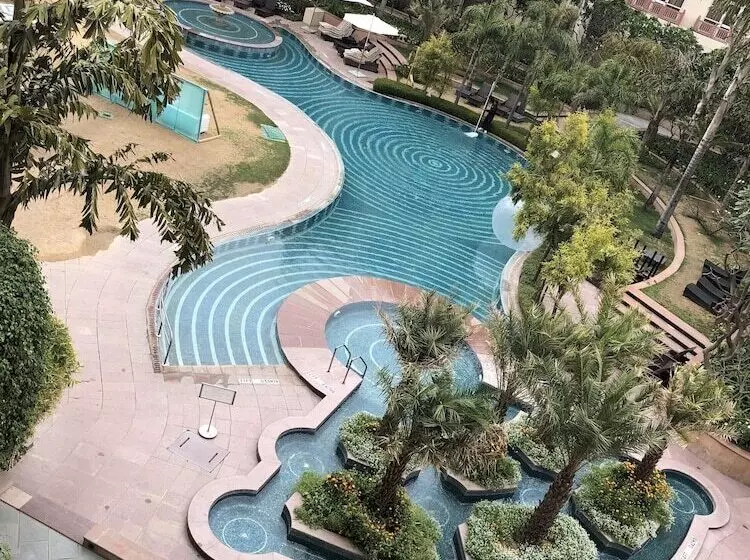 Отель Le Méridien Jaipur Resort & Spa