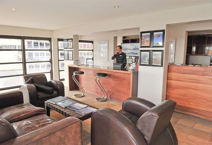 فندق Mouille Point Village