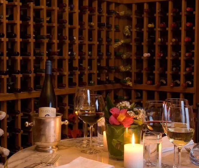 هتل Otahuna Lodge