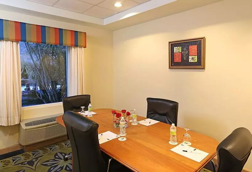 Quality Hotel Real Aeropuerto Santo Domingo