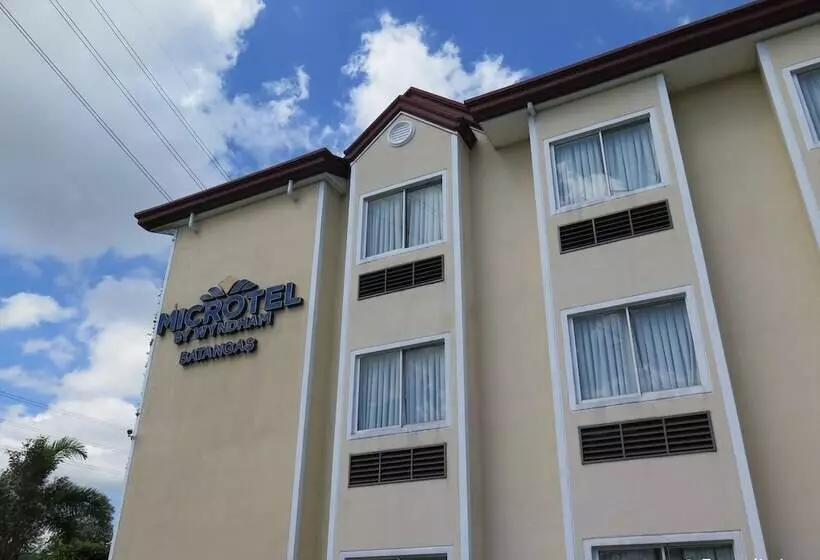Microtel By Wyndham Batangas