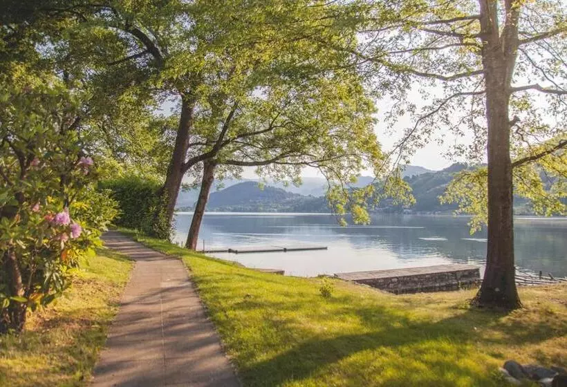 ホテル Centro Magliaso