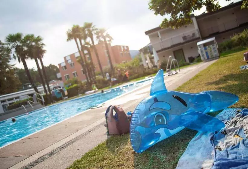 ホテル Centro Magliaso