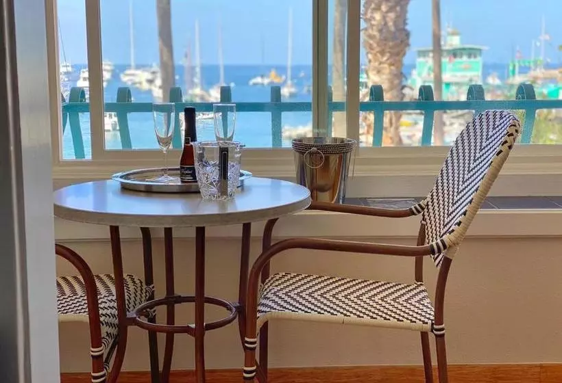 هتل The Edgewater