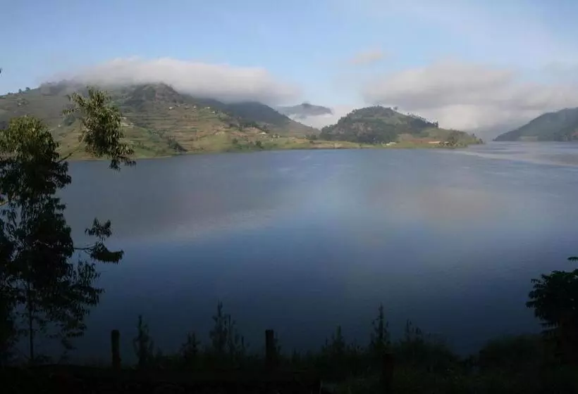 پانسیون Amasiko Homestay Lake Bunyonyi