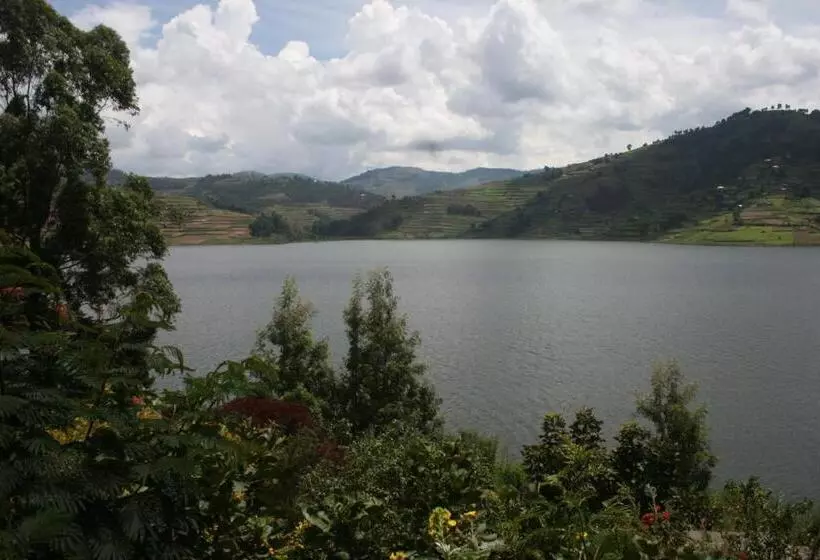 پانسیون Amasiko Homestay Lake Bunyonyi