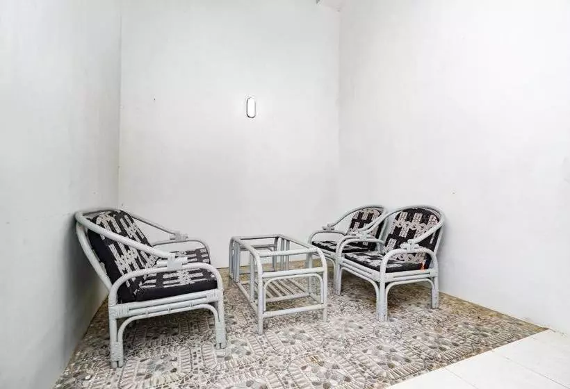 Hotel Oyo Life 3153 D Homey