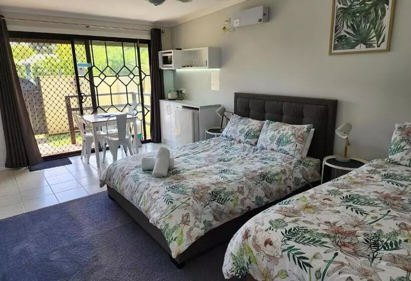 Motelli Chateau Bass