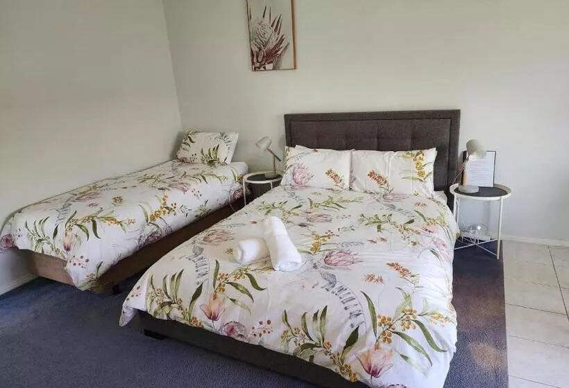 Motelli Chateau Bass