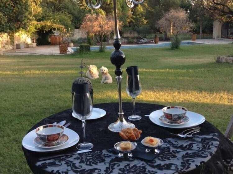 ベッドアンドブレックファースト Mas Au Coeur De La Provence   Chambres D Hotes