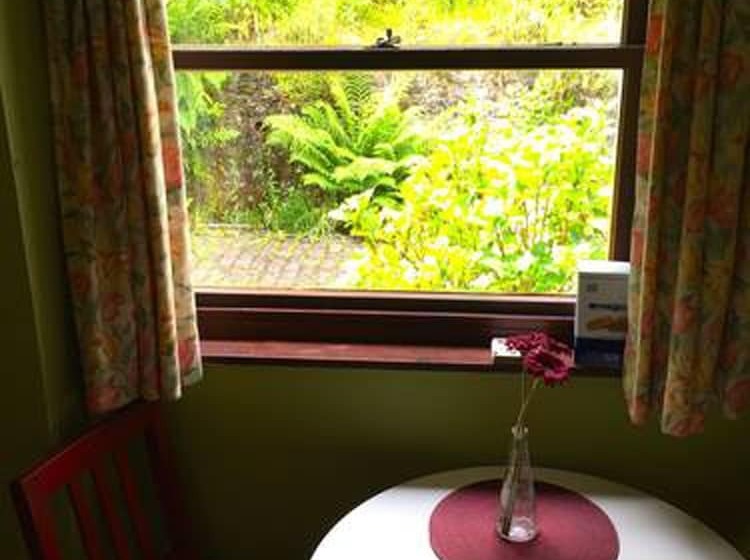 Cwm Irfon Lodge Cottages