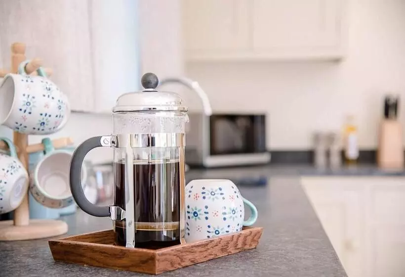 Hill Stables, Ufford