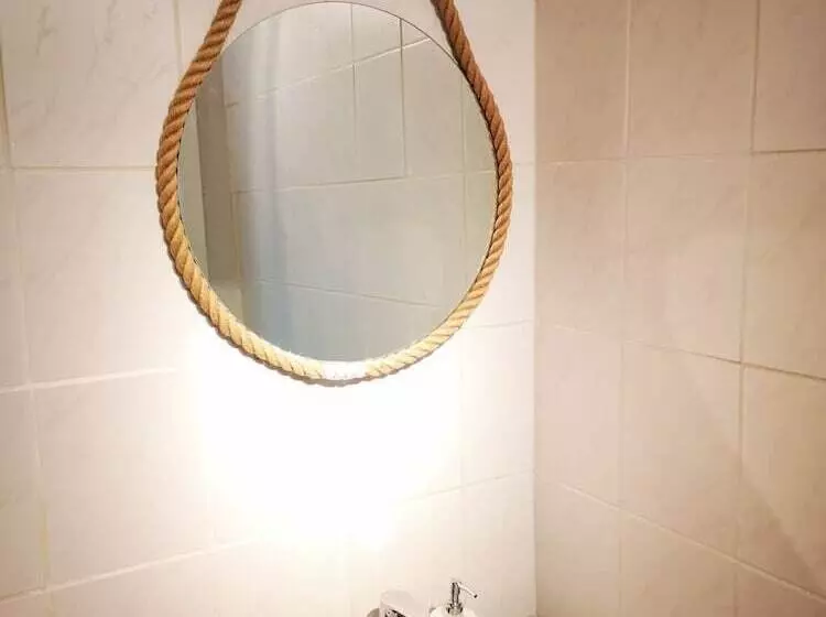 هتل Meridian Apartments