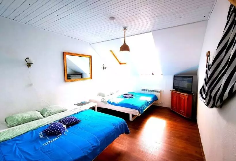 هتل Meridian Apartments