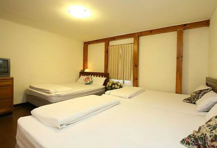 هتل Taitung Garden Cabin