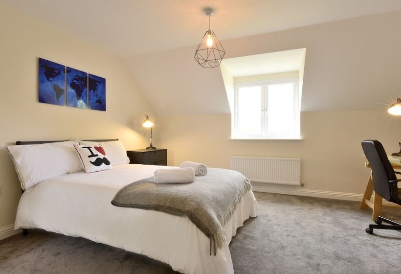 بنسيون Villiers Road