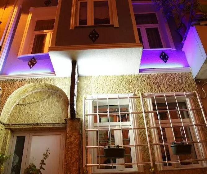 Taksim Gold Rose Apart