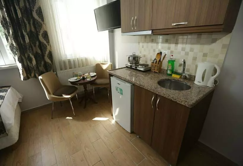 Taksim Gold Rose Apart