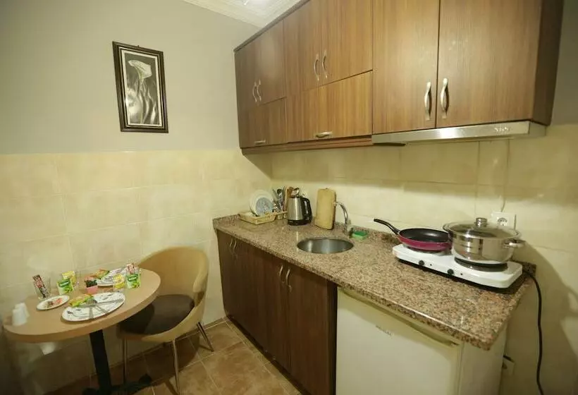 Taksim Gold Rose Apart