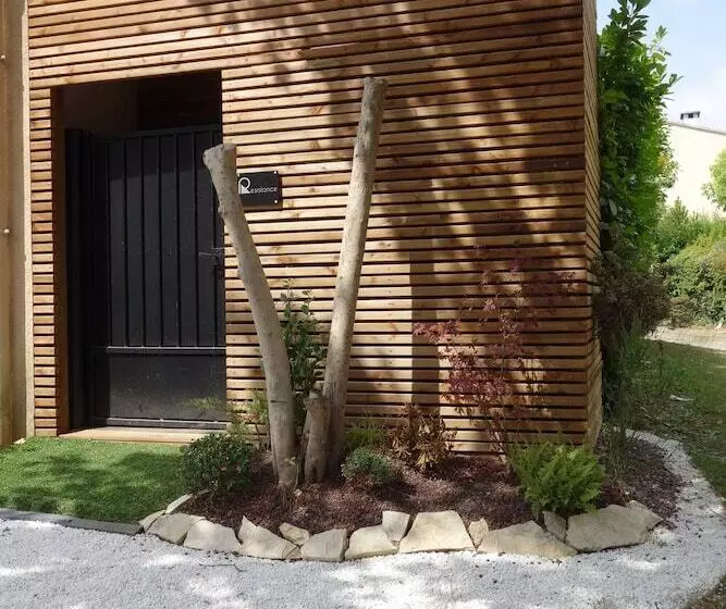 Aamiaismajoitus (B&B) Urbanhouse Cocoon Studio