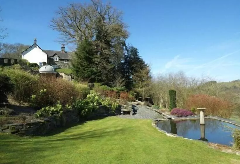 Bryn Melyn Farm Cottages  5 Luxury Cottages In A Stunning Setting With Wood Fired Hot Tub