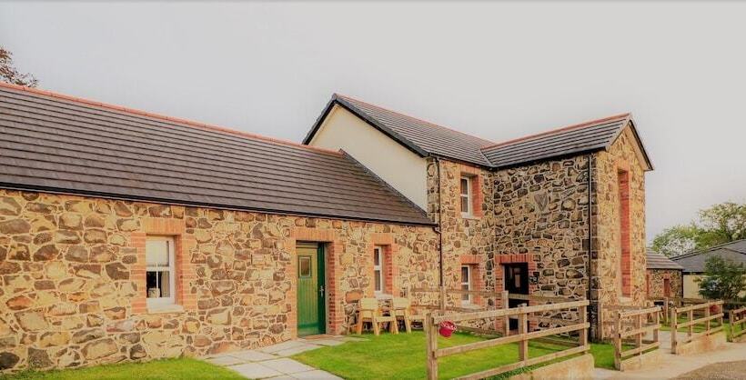 Dunamoy Cottages & Spa