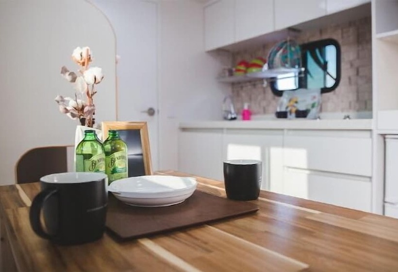 فندق Red Windmill Pension