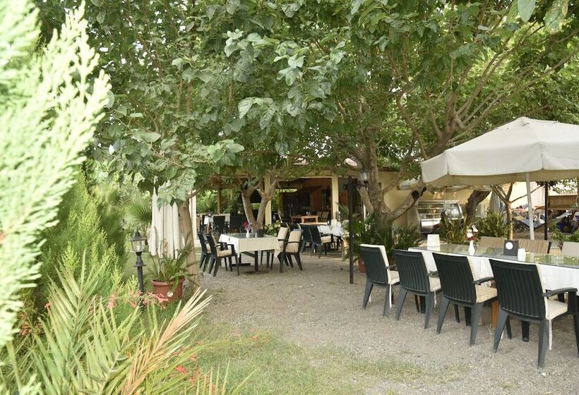 هتل Serenity Bungalows