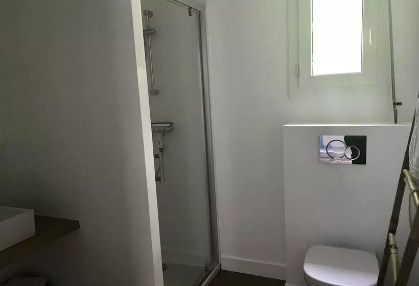 ペンション Centre De Vacances Et Hôtel Cpcv Normandie à 50 Mètres De La Plage De Houlgate