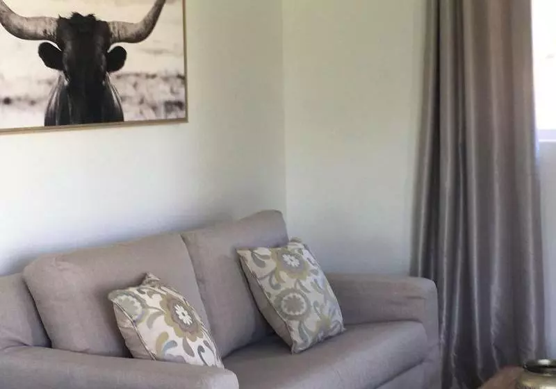 Majatalo Sweetwater Guest House