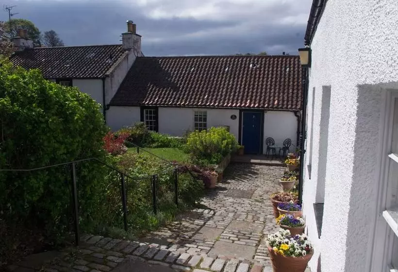 Silver Lining   Cottage By The Sea