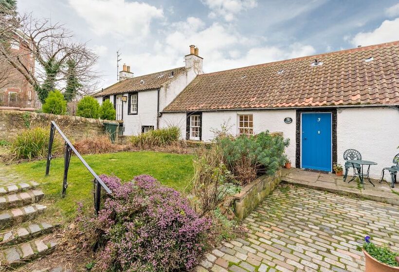 Silver Lining   Cottage By The Sea