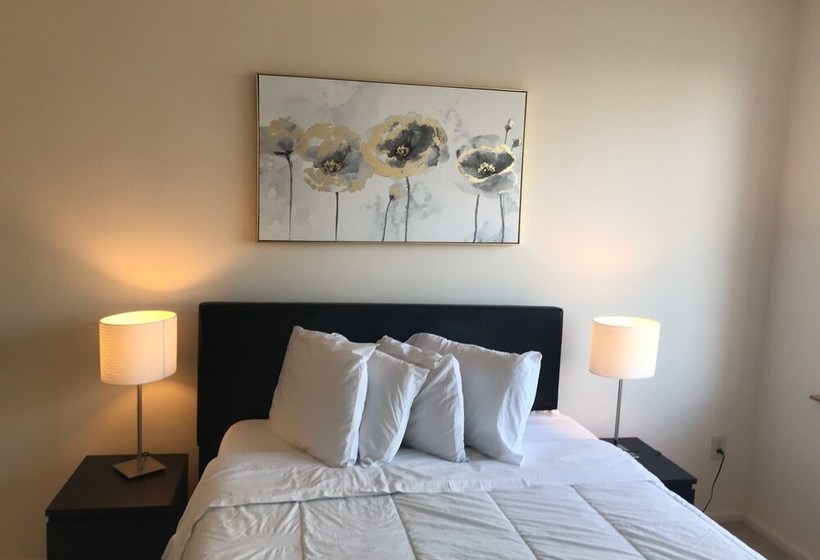 Skyview Luxury Suites  New York City