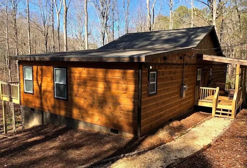 Treetops Retreat