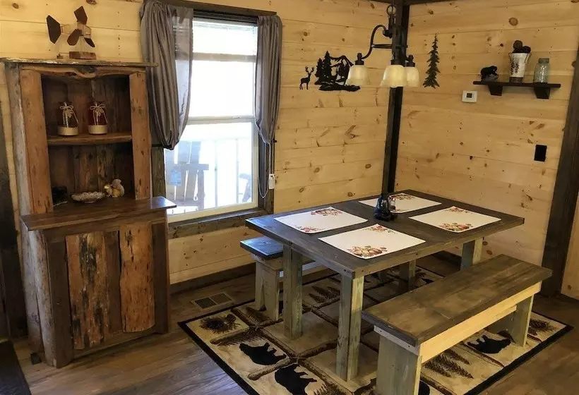Treetops Retreat