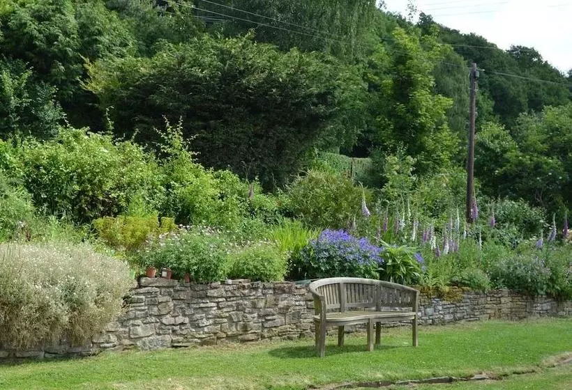 Whitewells Farm Cottages