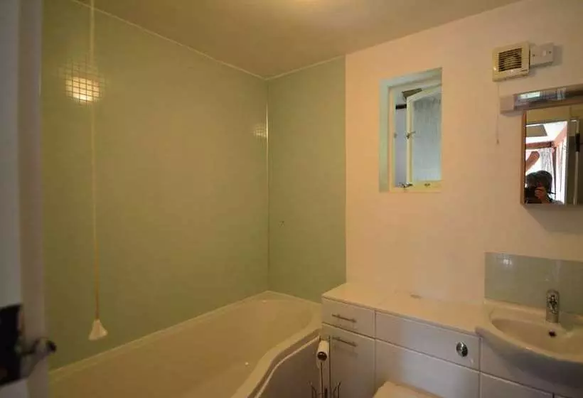 Whitewells Farm Cottages