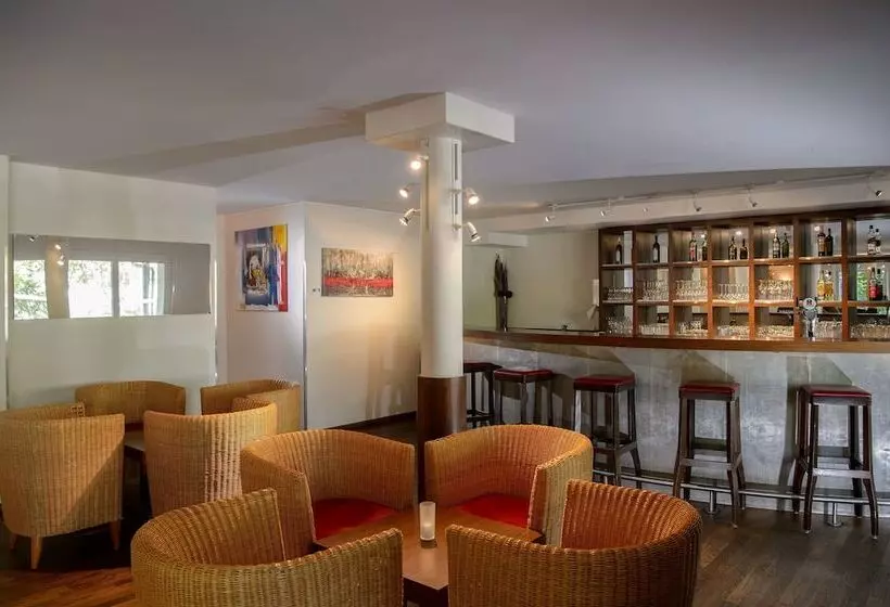 Apart Hotel Zurich Airport