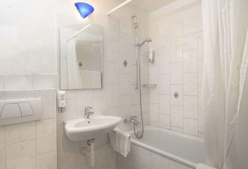 Apart Hotel Zurich Airport