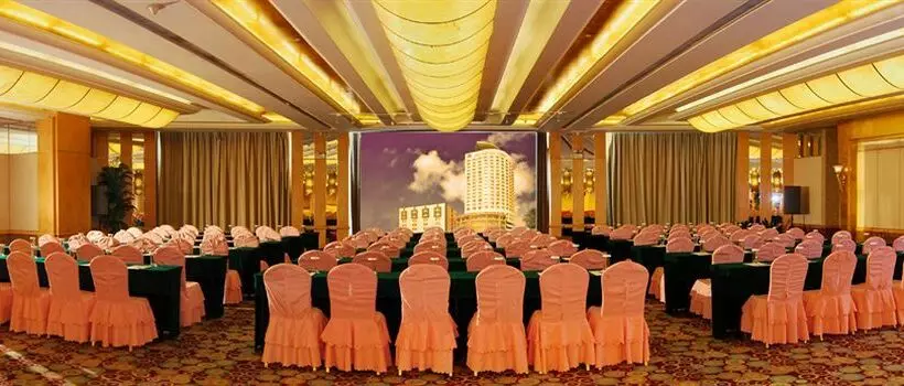 ホテル Wuhan Premier Mayflowers