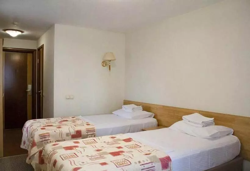 Отель Amaks Safar